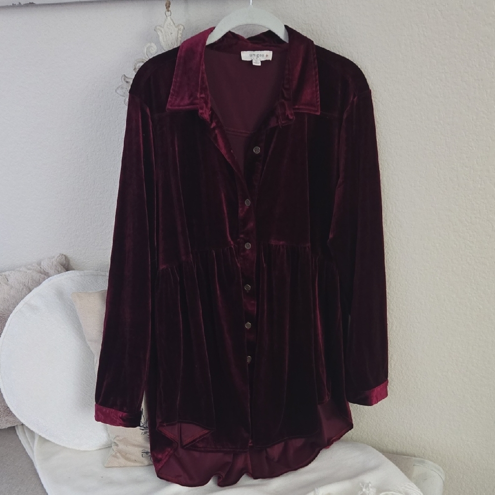 Umgee Burgundy Velvet Tunic